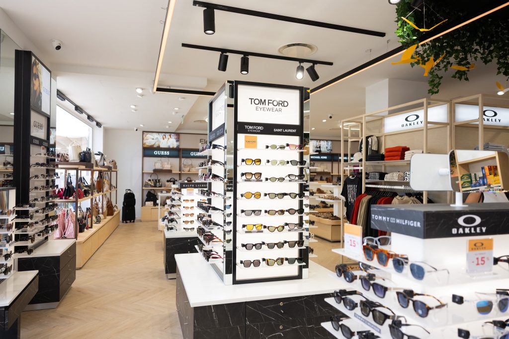 549099424_1205858788244760_6397996399400646208_n-1024x683 🛍️ Fund Grube – Costa Teguise Nueva apertura