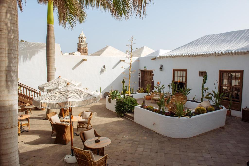 276356613 Hotel Palacio Ico — Arte, historia y gastronomía en el corazón de Teguise